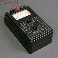 Ohm- und Voltmeter Multax 5000